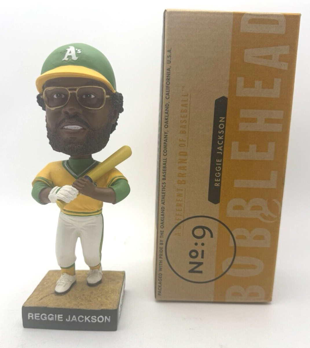 2004 OAKLAND A'S SGA REGGIE JACKSON MR. OCTOBER CACHE CREEK BOBBLEHEAD