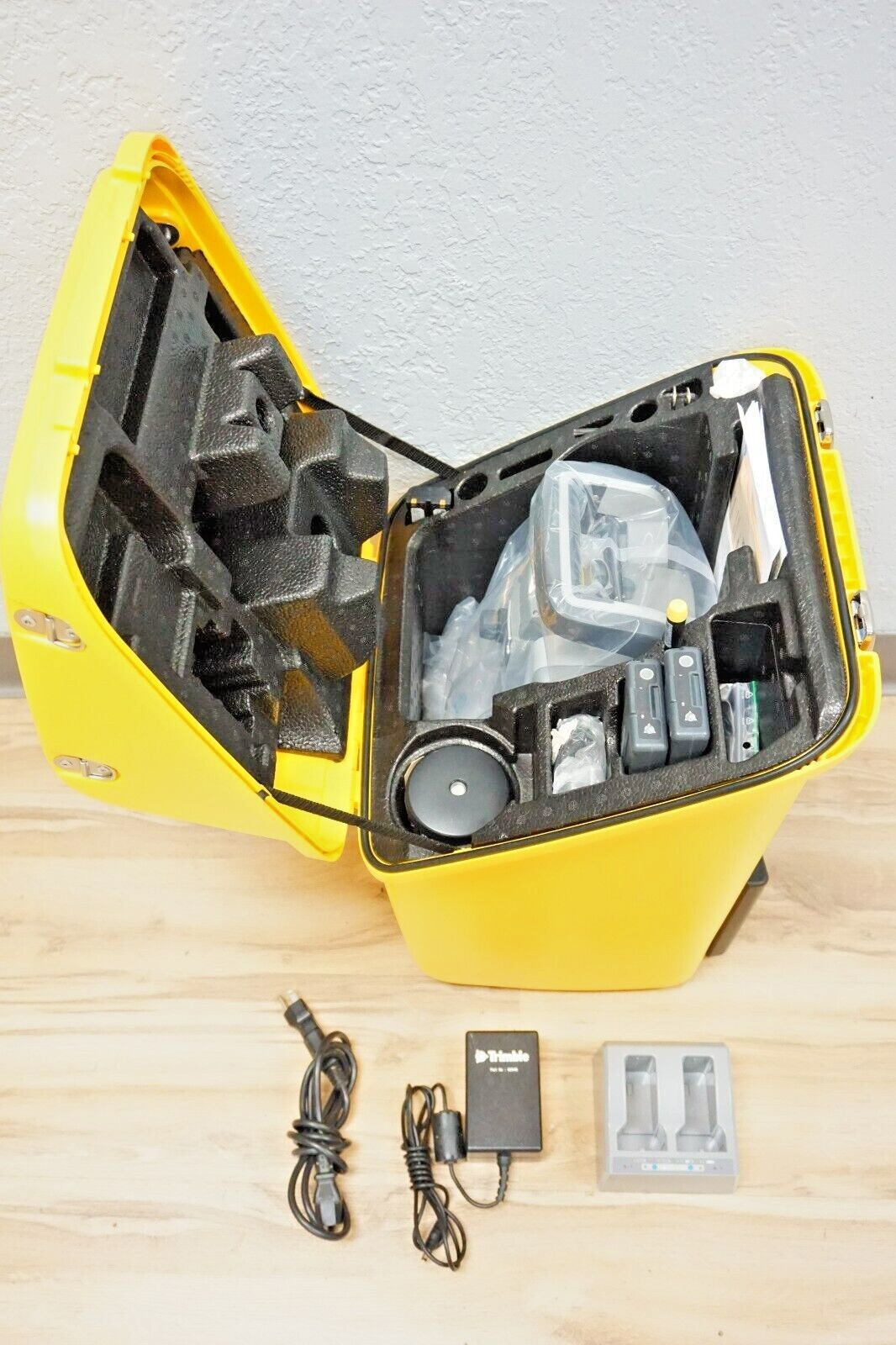 Trimble VX DR Plus Robotic Total Station 1" Sec Vision MT1000 St