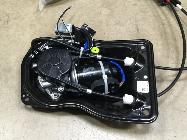 Genuine Toyota 2005-2010 Right Power Sliding Door Motor/Cable