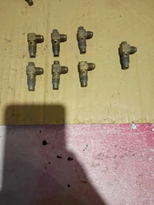 Kinsler 16as Fuel Injection Nozzles 90 deg.  LIKE HILBORN OR ENDERLE 10