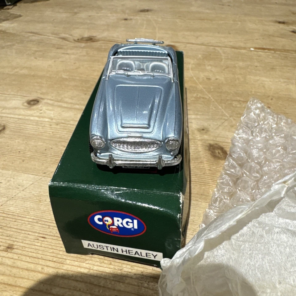 Corgi Classic Sports Cars, Austin-Healey 3000 MK 1  - Image 2 of 4