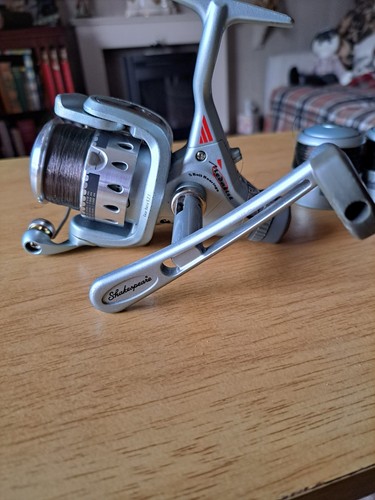 Shakespeare Medalist Supreme 2506-035 Fishing Reel Rear Drag - Picture 1 of 8