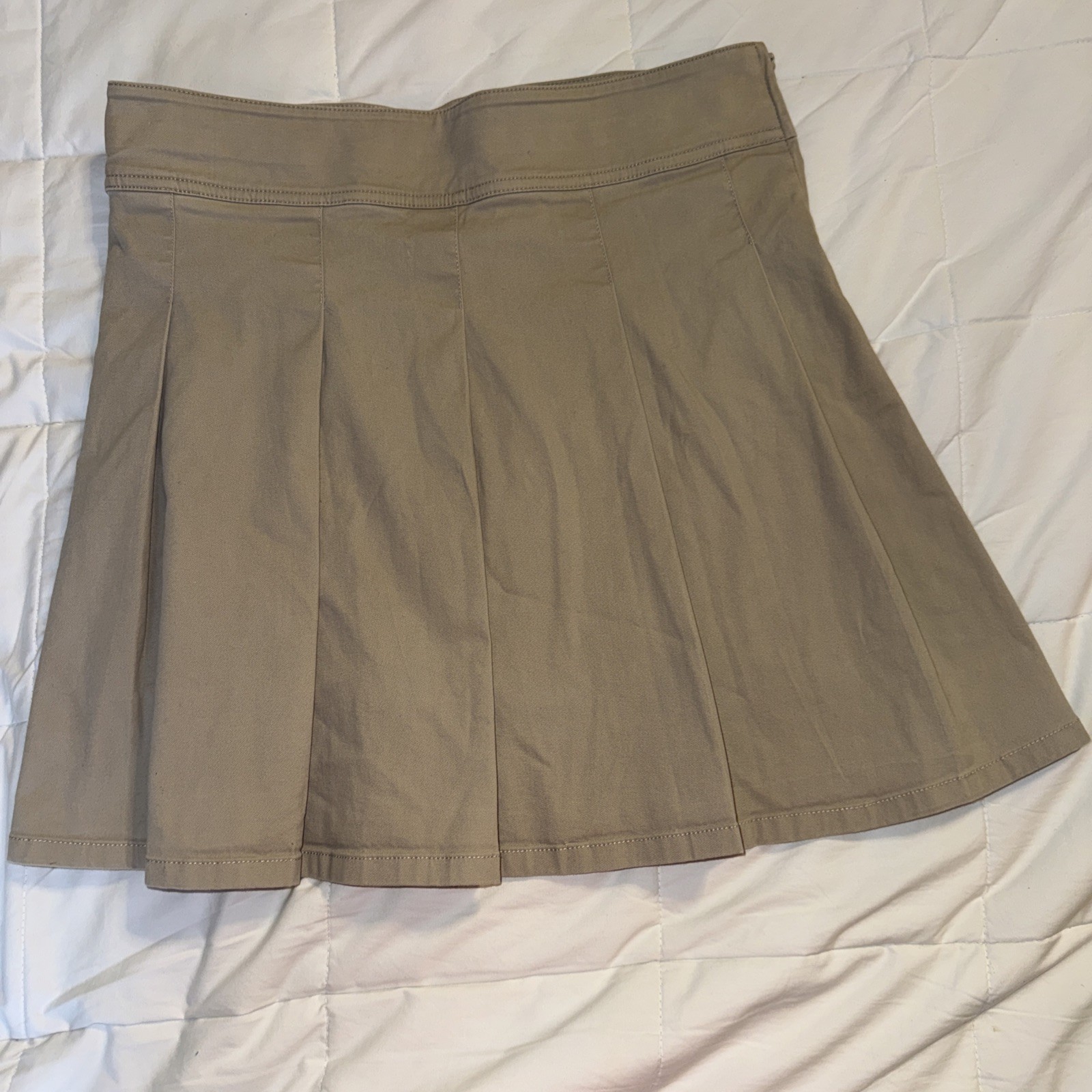 Under Armour Khaki Skirt Skort Girls Juniors size 14 plus Pleated Active Tan