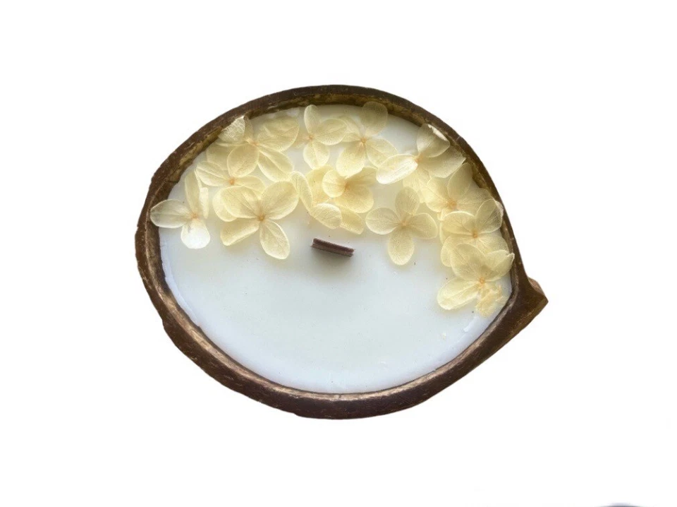 Hawaiian Coconut Shell Candle - Pineapple Coconut Scent - Imagem 2 de 4