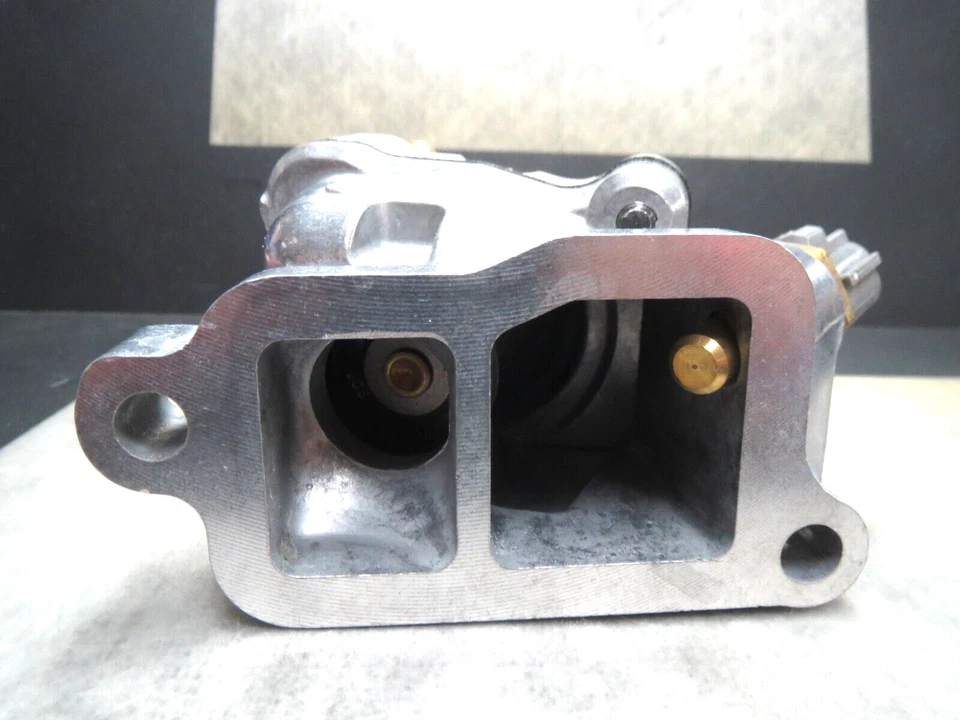 Conjunto de carcasa de termostato con sensor y junta para Volvo OEM - Hecho en Alemania Foto 2 de 4