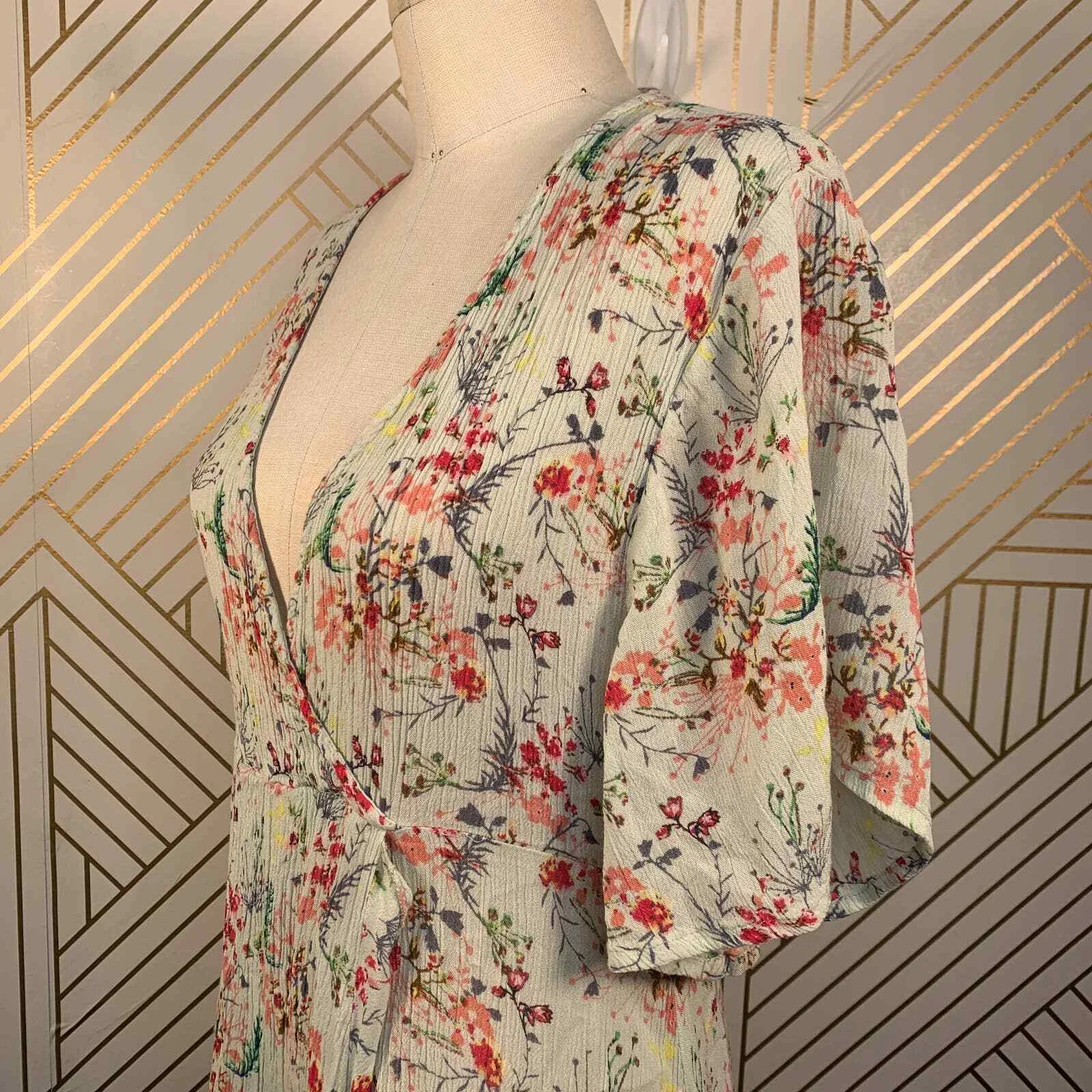 UNDERCOVER Maxi abito RAGA Secret Escape floreale finto avvolgente con ritaglio verde salvia taglia M