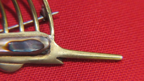 Vintage Mexican Taxco Los Castillo Sailfish Brooch Brass & Abalone #11 - Picture 7 of 8