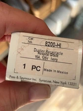 8200-HI PASS & SEYMOUR RECEPTACLE