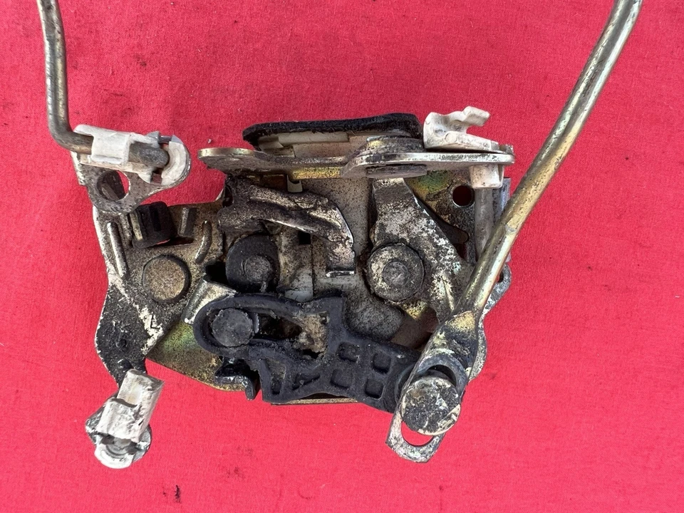 86-88 MAZDA RX7 COUPE LEFT Driver Door Lock Latch Actuator OEM - Image 3 of 3