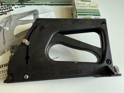 Fletcher-Terry 07-500 Vintage FrameMaster Point Driver W/ Framers Points 08-950 - Picture 2 of 5