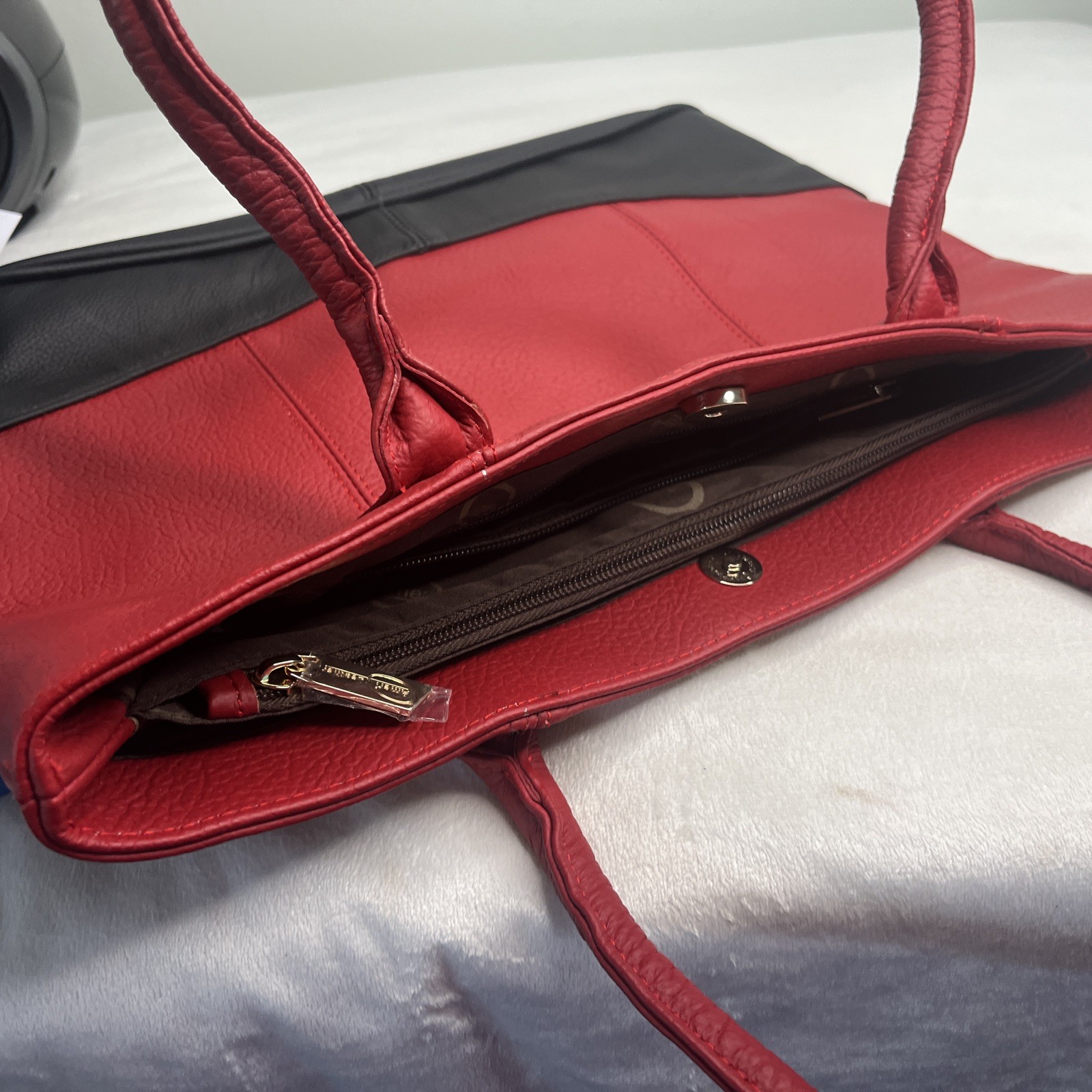 Ameri-Leather Red Black 2 Tone Textured Leather S… - image 7