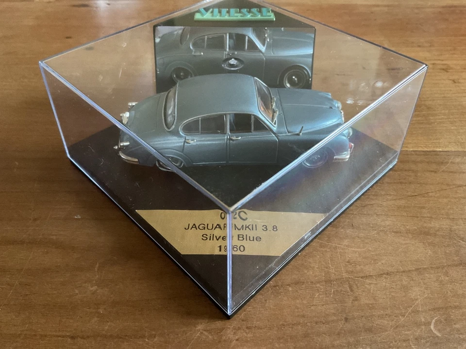 Vitesse Jaguar MKII 3.8 gris/bleu 1960 - Photo 4/4