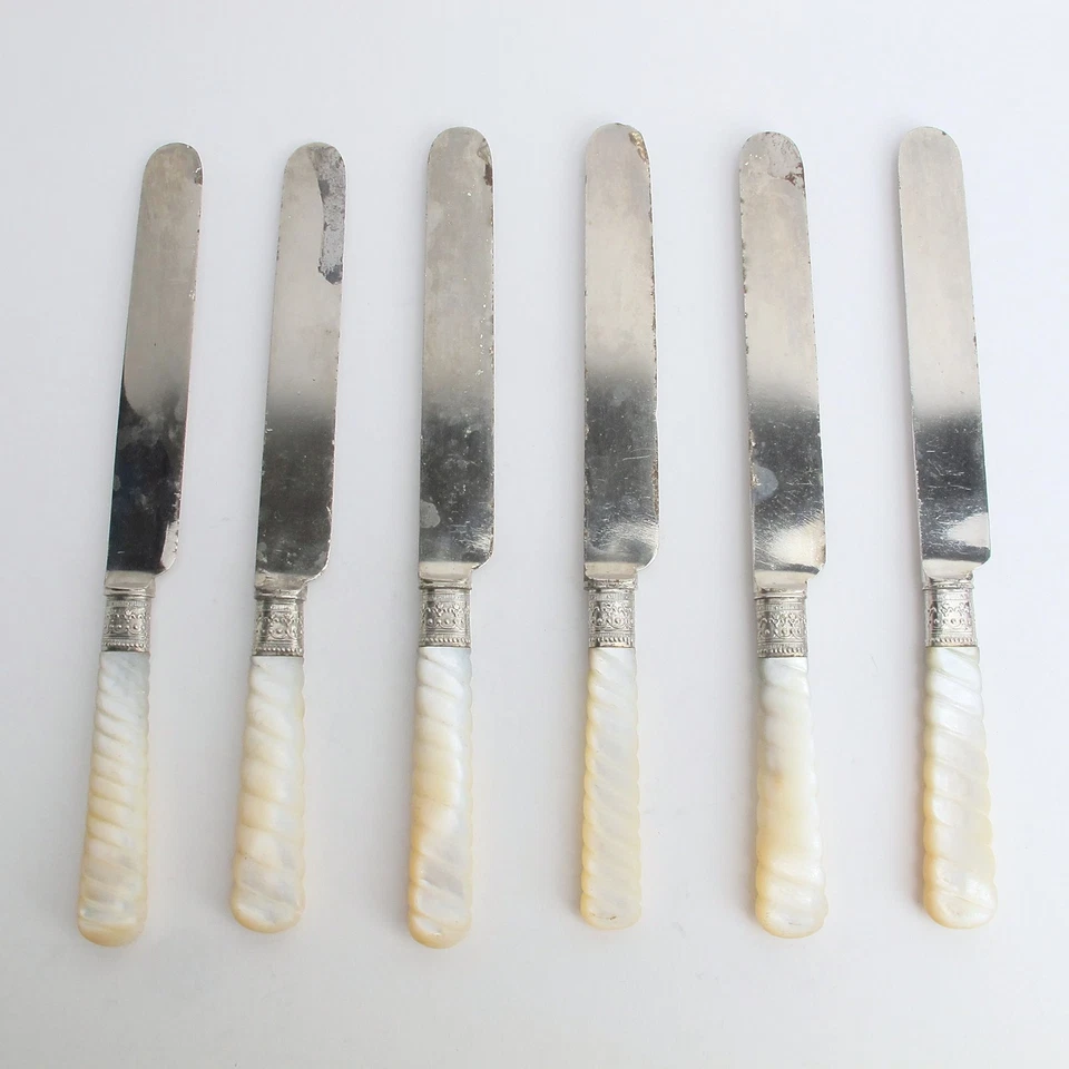 Juego de 6 cuchillos nácar acanalados en espiral Meriden Cutlery Co con bandas plateadas Foto 2 de 4