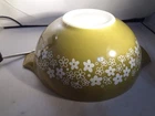 Pyrex 444 Spring Blossom Crazy Daisy Cinderella 4 QT Mixing Bowl