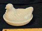 Small Vintage Milk Glass Hen on Nest Trinket Box   Westmoreland?