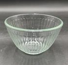 Vintage Pyrex 7401-S Small Ribbed Clear Glass 3 Cup/750mL Mixing Bowl