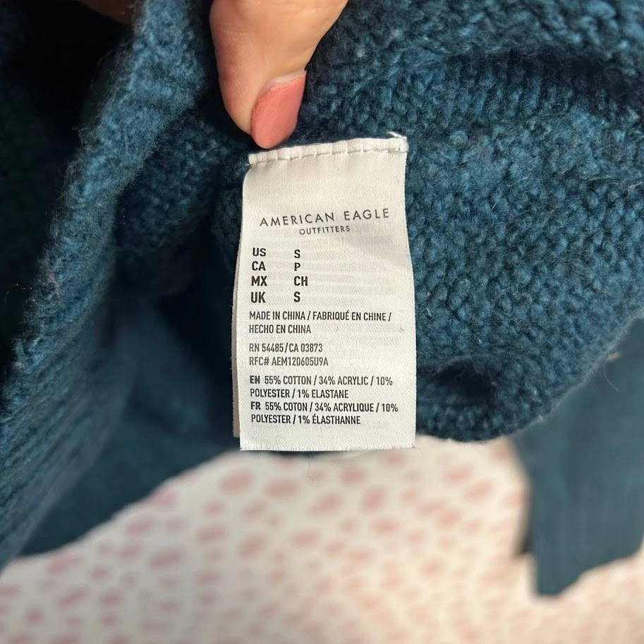 Suéter Festivo American Eagle Fair Isle Cuello Redondo Manga Larga Verde Azulado Blanco S Foto 4 de 4