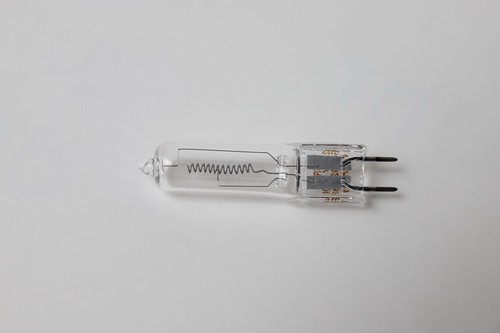 OSRAM 64502 150W. 240V. NEUVE LAMPE PHOTO CINEMA HALOGENE NEW CONDENSER LAMP - Photo 3 sur 4