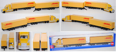 Siku Super 1806 00004 FREIGHTLINER  CORONADO  CC132 Road Train, DHL, 1:87