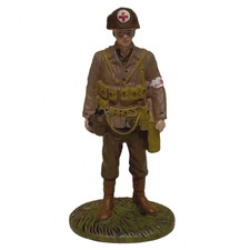 18 United States Army doctor Soldier 2.16" tin toy lead metal Luppa Military