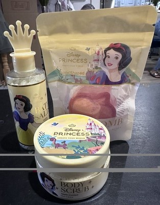 Disney Princess Create Your World Apple Scented Bath Bombs & Salts Set