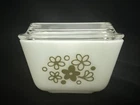 Vintage PYREX Spring Blossom Crazy Daisy 501-B Refrigerator Dish w/Lid PERFECT