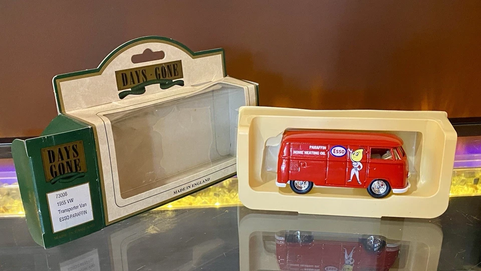 💥1955 VW Volkswagen Kombi Van GERMAN POST OFFICE VW BUS Model Toy TYPE 2 - Image 2 of 4