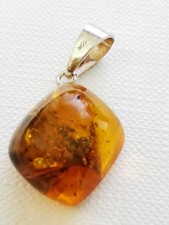 süßer Bernstein Anhänger Naturbernstein mit Moos Inklusen 925 Silber