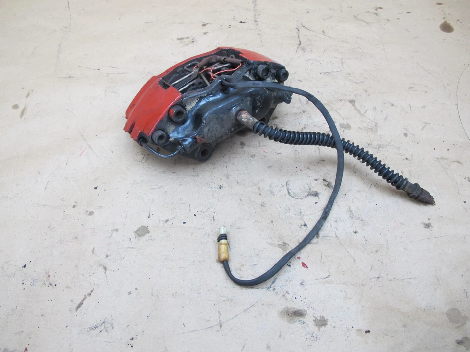 1987-1991 PORSCHE 928 S4 PINZA DE FRENO TRASERA IZQUIERDA Y DERECHA BREMBO CON JUEGO DE PASTILLAS Foto 4 de 4