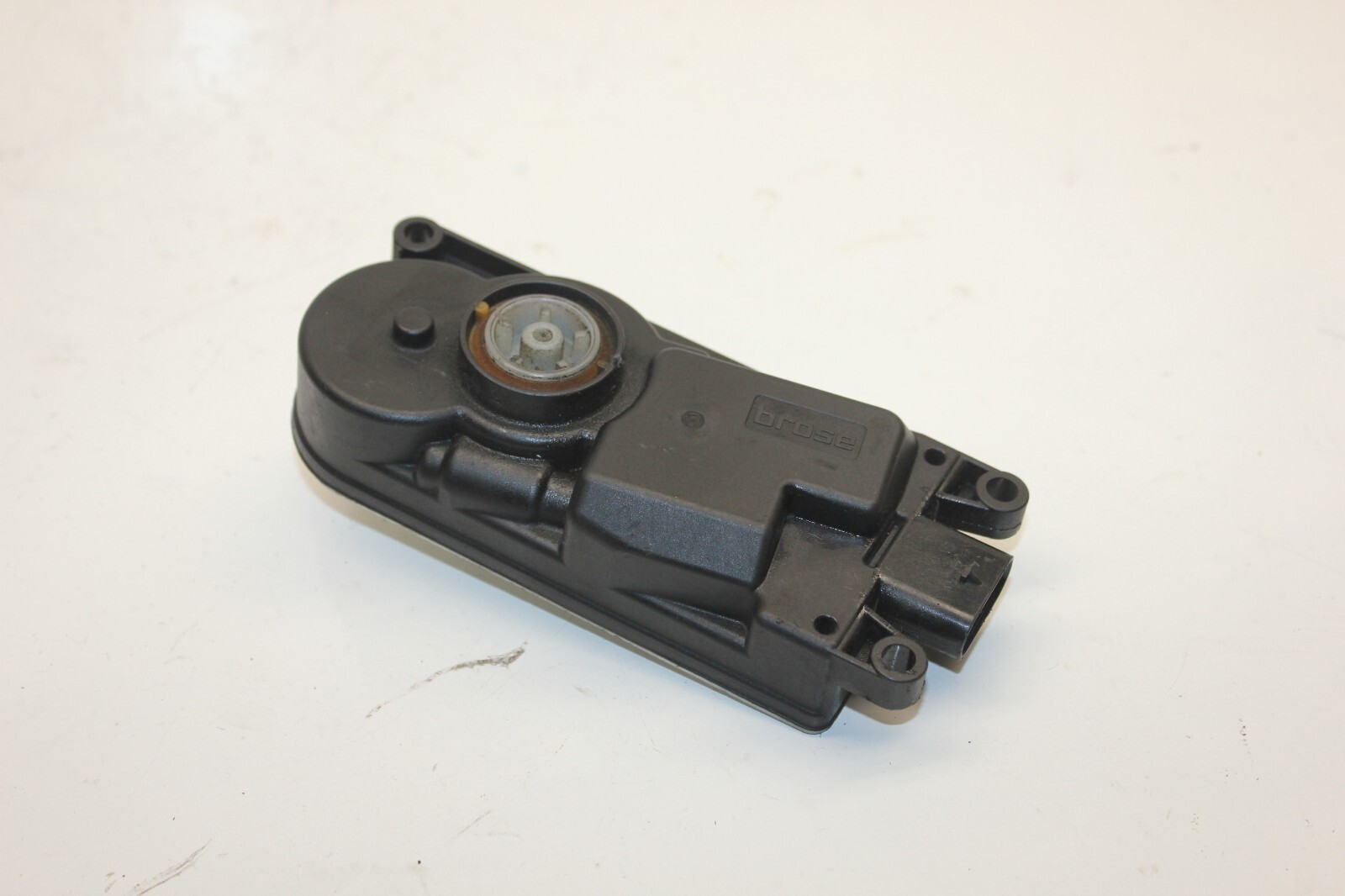 BMW 5 G30 G31 RADIATOR ACTIVE AIR FLAP ACTUATOR 111466413 c93092  