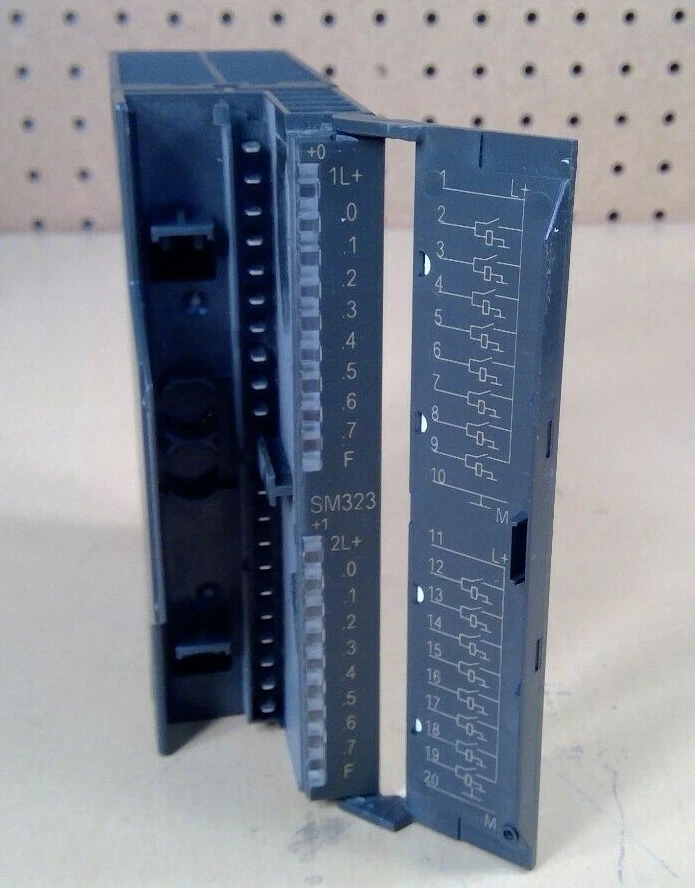 VIPA 323-1BH00 - SM323 Digital Input Output 3C - Image 2 of 4