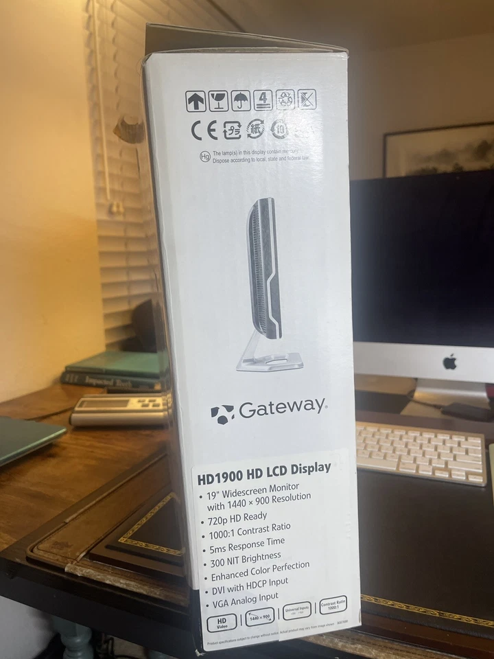 Rare NEW Gateway HD1900 19” Wide Black LCD Monitor 1440X900 - Image 2 of 4