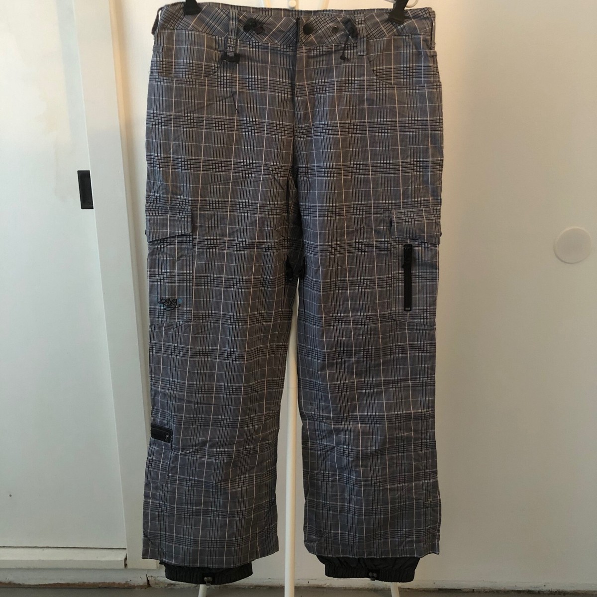 ROXY 5000 SNOWBOARDING LIMITED EDITION PLAID FIXED WAIST PANTS