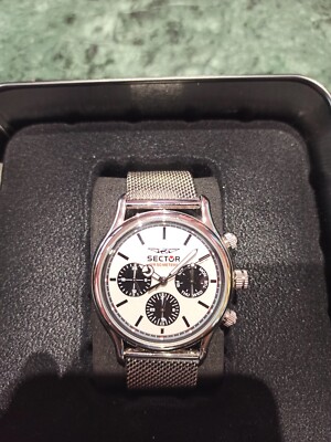 Sector 660 Stahl Uhr mit Tag-Datum, NEU! 