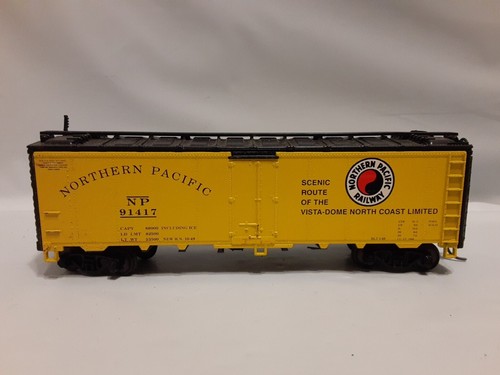 Accurail? ~ Coche de caja HO ~ Pacífico Norte ~ NP # 91417 ~ Fijador superior ~ Usado | Zustand: Used