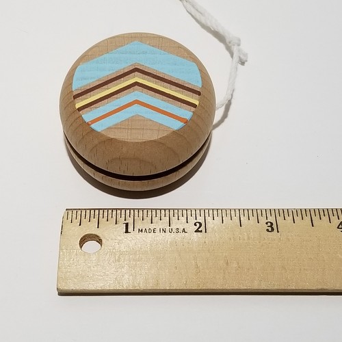 Juguete YoYo de Madera Diseño Kikkerland Edición Coleccionista - Imagen 3 de 8