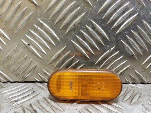 VW PASSAT B3/B4 3A2, 35I Kotflügelblinker vorne rechts 1H0949111 1.90 32162832