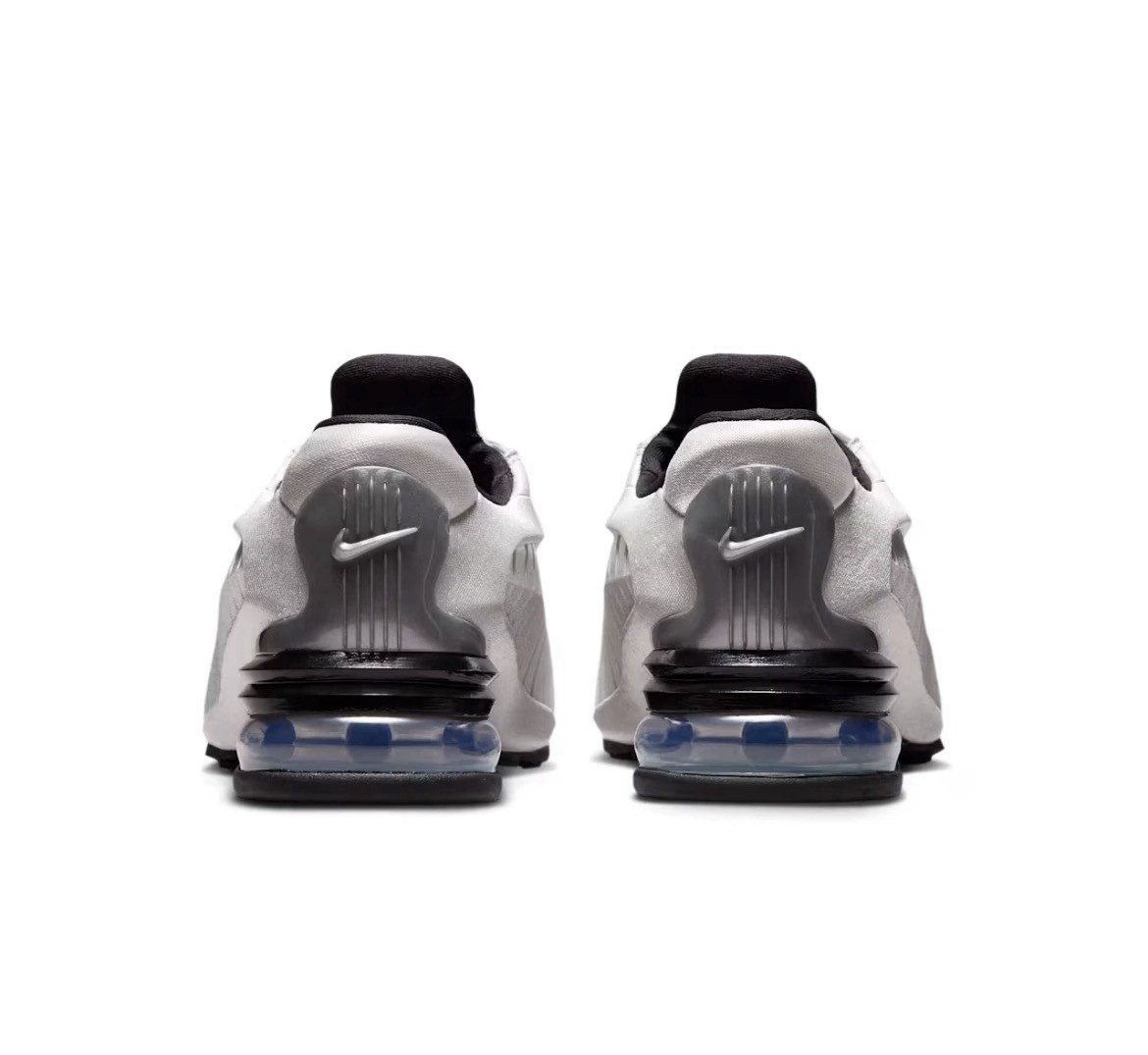 Genuine Women’s Silver Nike air max Dolce Brand new in box RRP £220. image 4