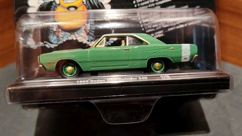 NUOVE MACCHINE M2 DRIVER AUTO *CHASE* 1969 DODGE DART SWINGER 340 CON CUSTODIA & SUPPORTO - Foto 5 di 9