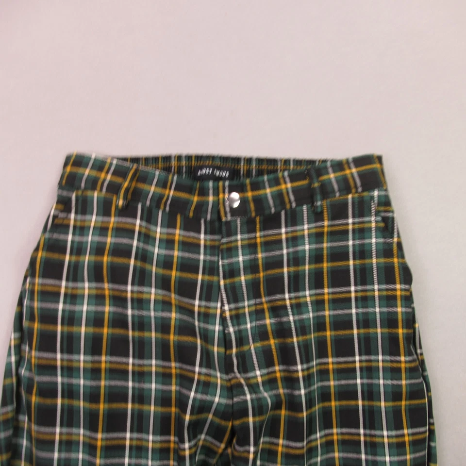 Almost Famous 裤子女式中号直筒长弹力轻便格子 — 第 2/4 张图片