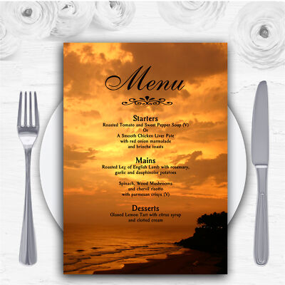 Schöner Strand bei Sonnenuntergang im Ausland personalisierte Hochzeit Menükarten