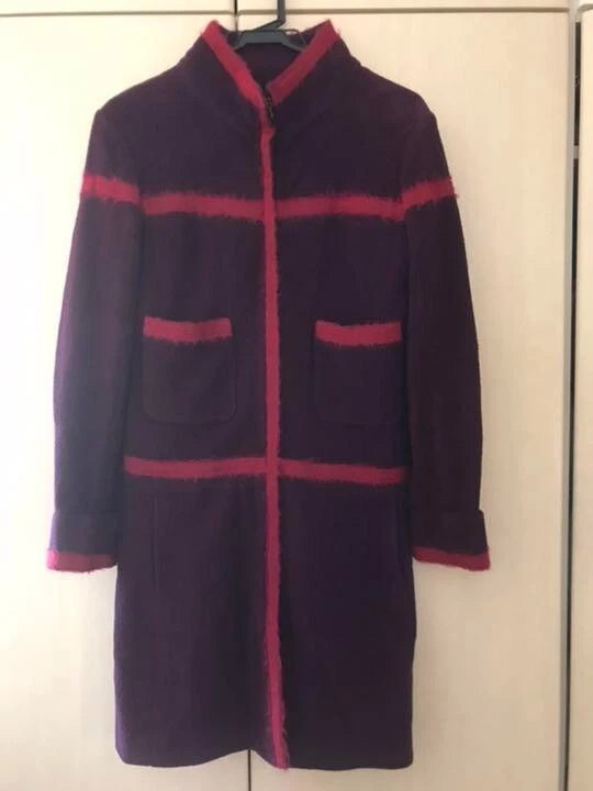 Cappotto pile CHANEL zip viola linea bordeaux Coco Mark taglia 38 elegante impatto