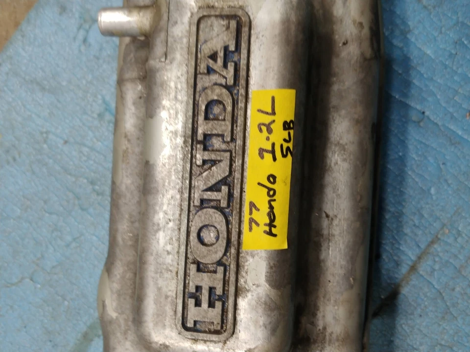 Valve Cover,  1973 Honda Civic 1200 fits  1973 - 1979 Foto 4 de 4