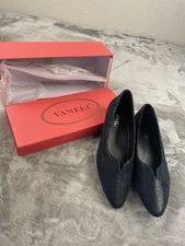 Vaneli Womens Flat Navy Blue 7.5 Pointed Toe
