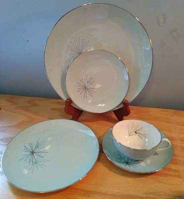 Service For 4 Franciscan Fine China Silver Pine - 20pc Set, Pine Cone Starburst