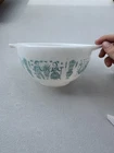 Vintage PYREX Cinderella Amish Print 1 1/2 Pt Size Mixing Bowl w/ small stains