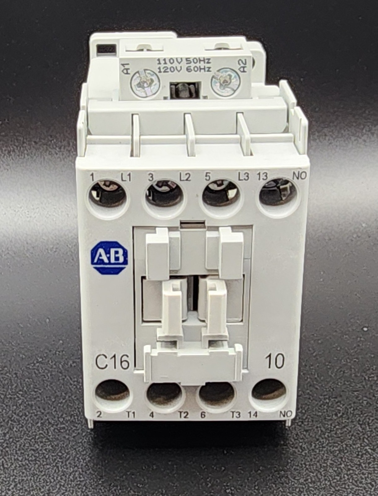 Allen-Bradley 100-C16D10 Ser B IEC Contactor 16A 3 Pole 120V Coil 1NO Aux NEW