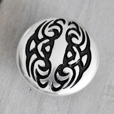 Concho Tribal Screw Back 25mm Schraubbefestigung gewölbt Finish Silber