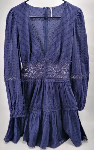 FREE PEOPLE Boho Romantic Fairy Tale Navy Blue Lace Mini Dress Size 4 Long Sleev