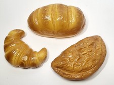 Vtg Play Food Bread Bakery Set Of 3 Pieces Unbranded Croissant